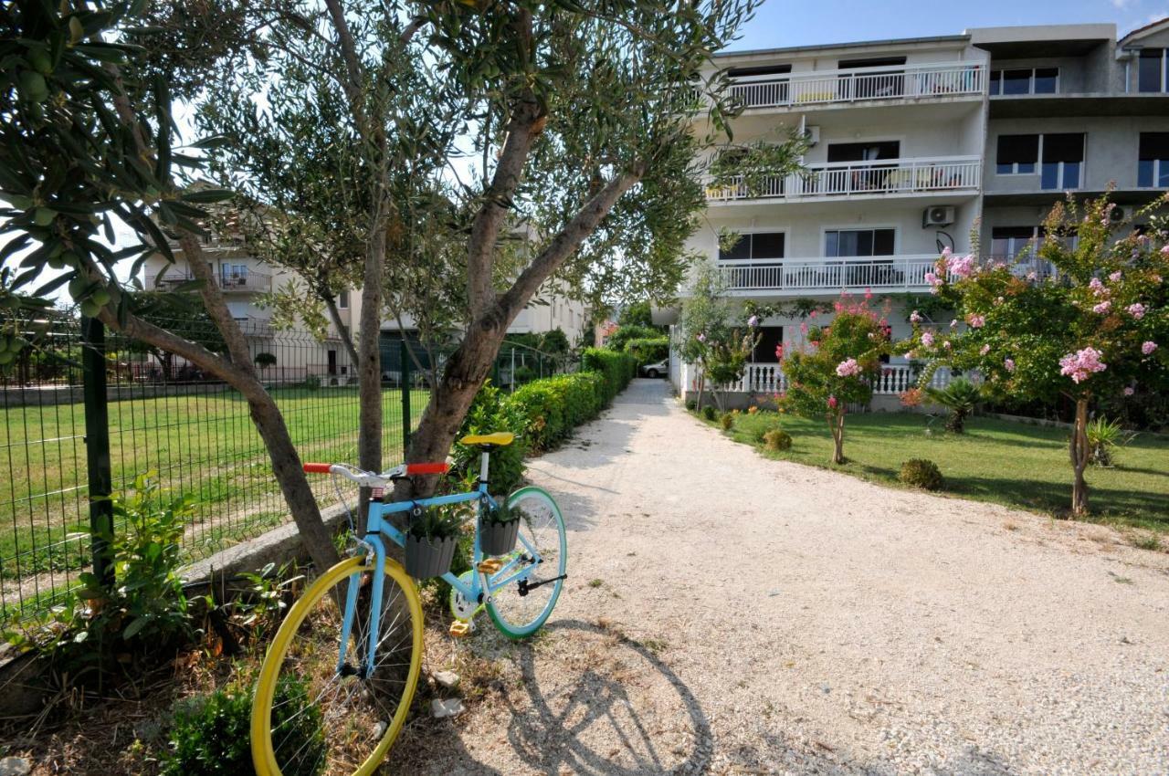 Apartmani Olive Trogir Eksteriør billede